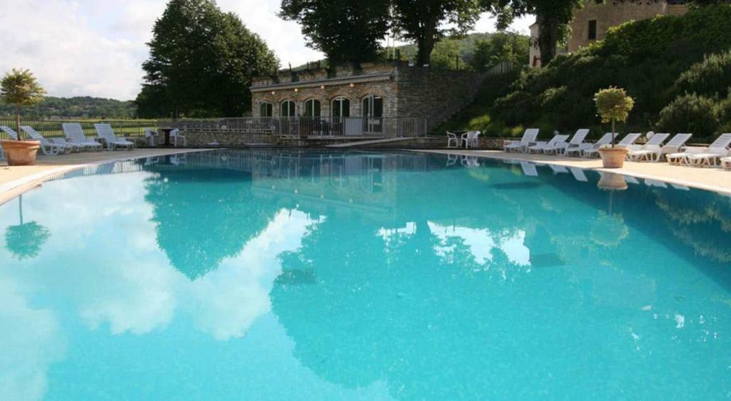 Chateau La Fleunie - Hotel Et Restaurant Condat-sur-Vezere Bagian luar foto