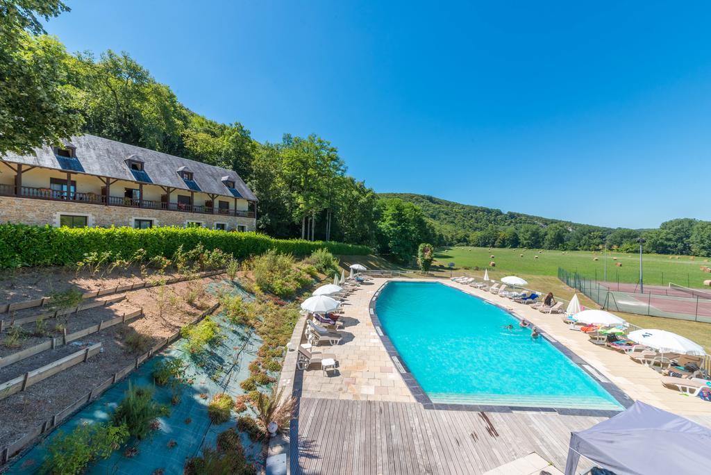 Chateau La Fleunie - Hotel Et Restaurant Condat-sur-Vezere Bagian luar foto