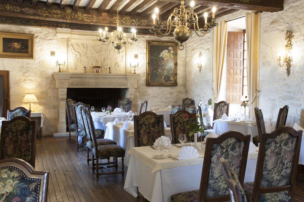 Chateau La Fleunie - Hotel Et Restaurant Condat-sur-Vezere Bagian luar foto