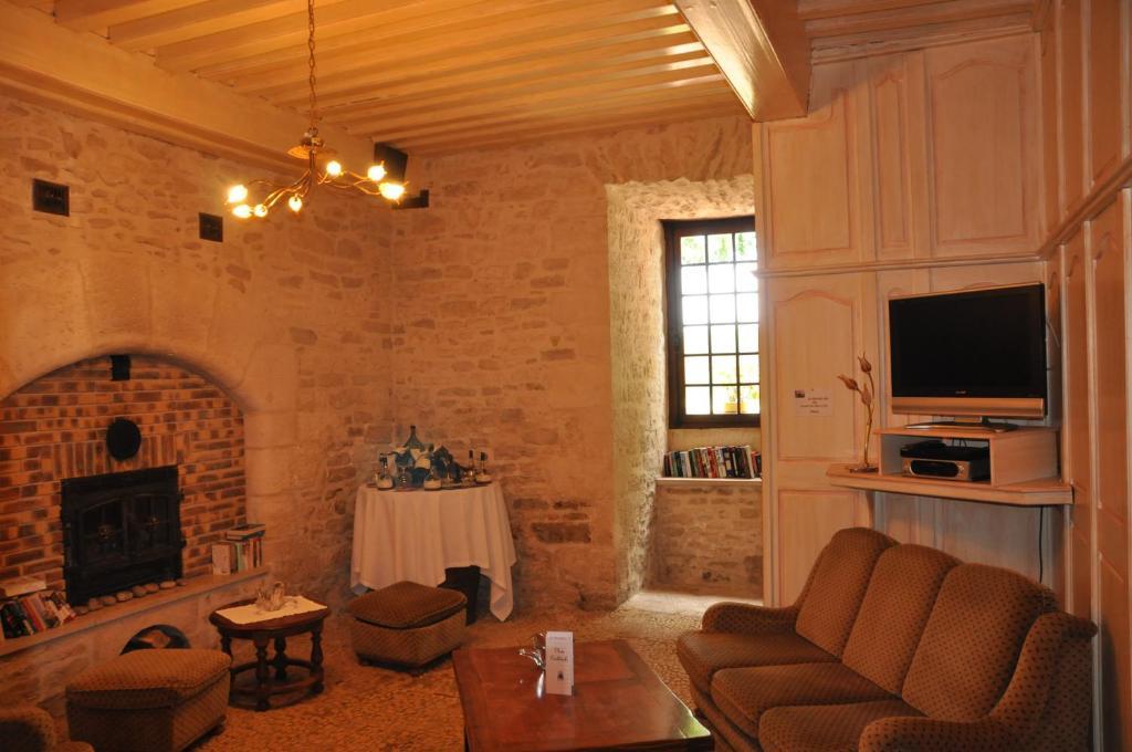 Chateau La Fleunie - Hotel Et Restaurant Condat-sur-Vezere Bagian luar foto