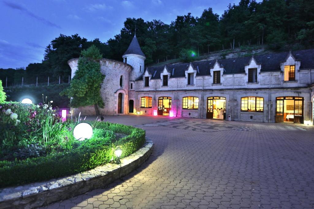 Chateau La Fleunie - Hotel Et Restaurant Condat-sur-Vezere Bagian luar foto