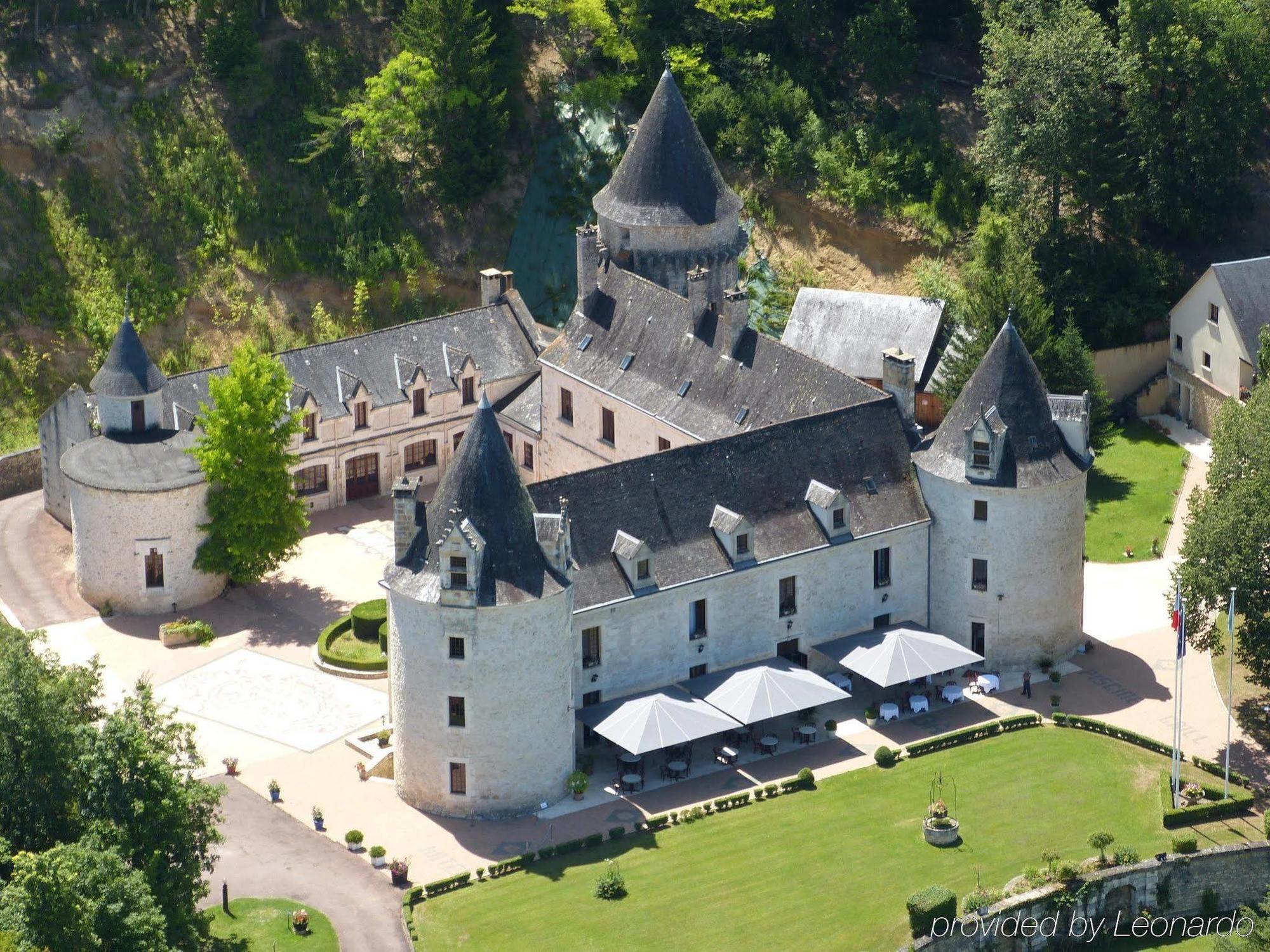 Chateau La Fleunie - Hotel Et Restaurant Condat-sur-Vezere Bagian luar foto