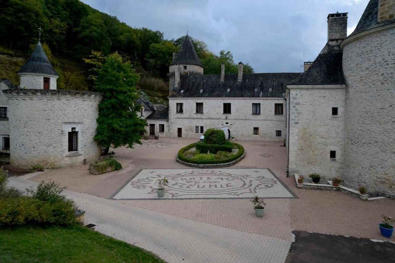Chateau La Fleunie - Hotel Et Restaurant Condat-sur-Vezere Bagian luar foto